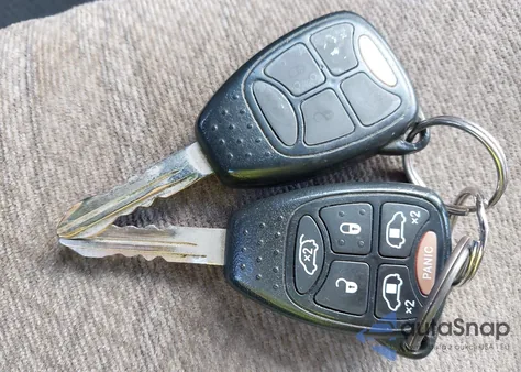 2007 Chrysler Town & Country Touring from USA, damaged, VIN 2A4GP54L57R296722